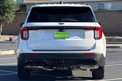 2025 Ford Explorer ST-Line