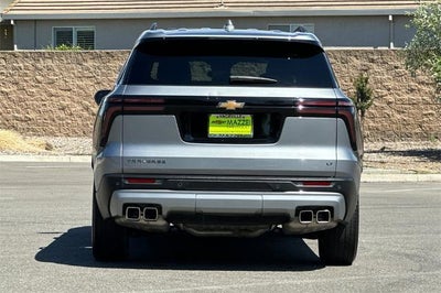 2024 Chevrolet Traverse LT