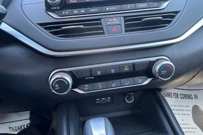 2022 Nissan Altima 2.5 SV