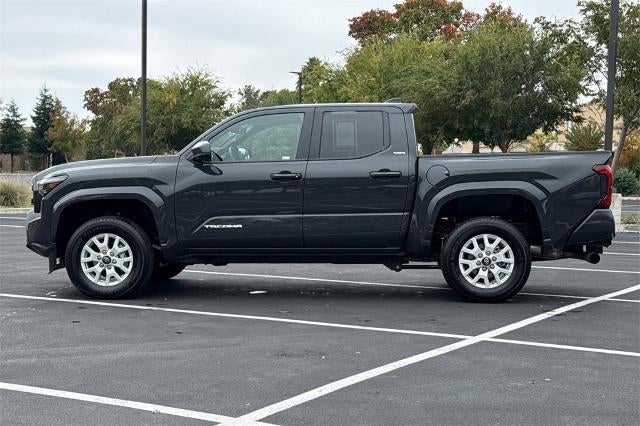 2025 Toyota Tacoma 4WD SR
