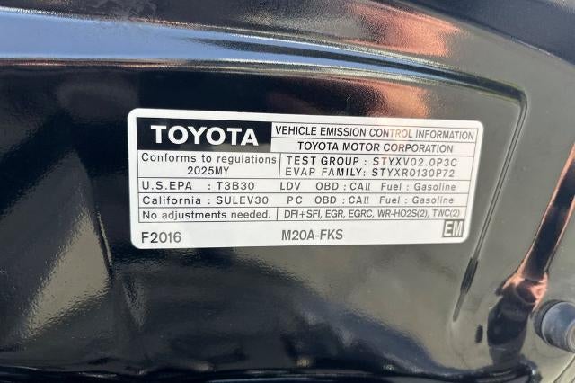 2025 Toyota Corolla LE