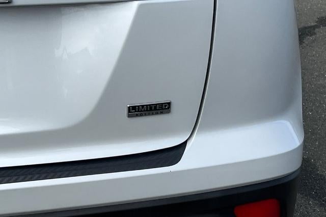 2023 Mitsubishi Eclipse Cross LE