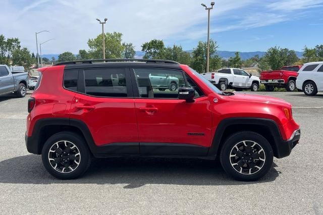 2023 Jeep Renegade Trailhawk
